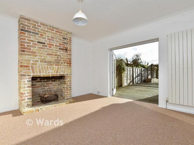 Flat for sale in Thurston Park, The Bridge