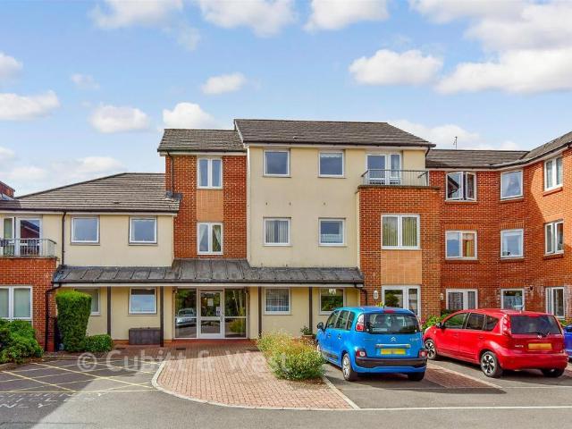 Flat for sale in Spring Vale, Hampshire