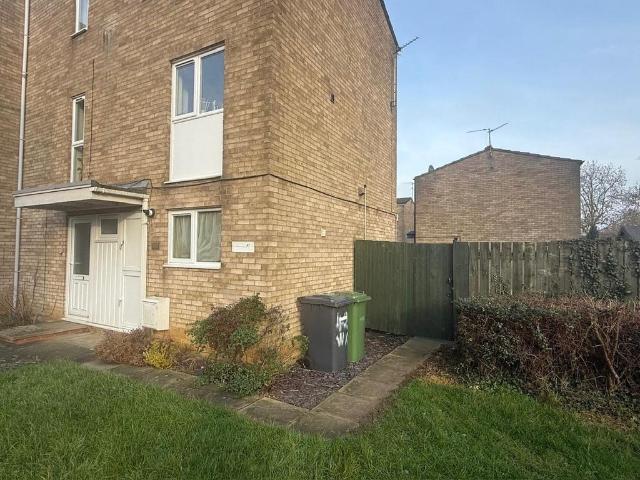 Flat for sale in Ravensthorpe, Peterborough