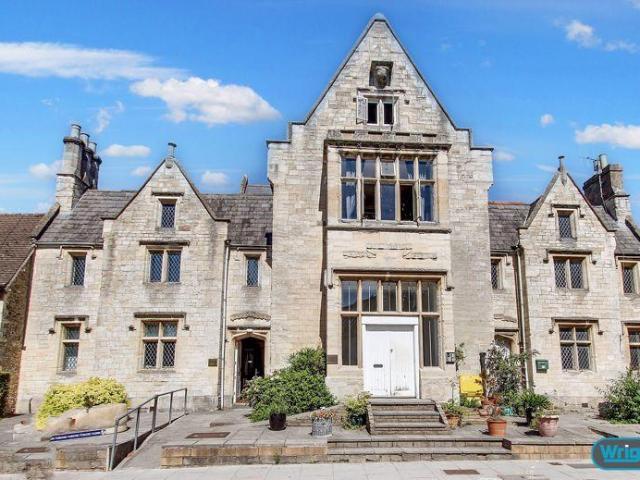 Flat for sale in Trowbridge