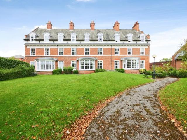 Flat for sale in High Field, York