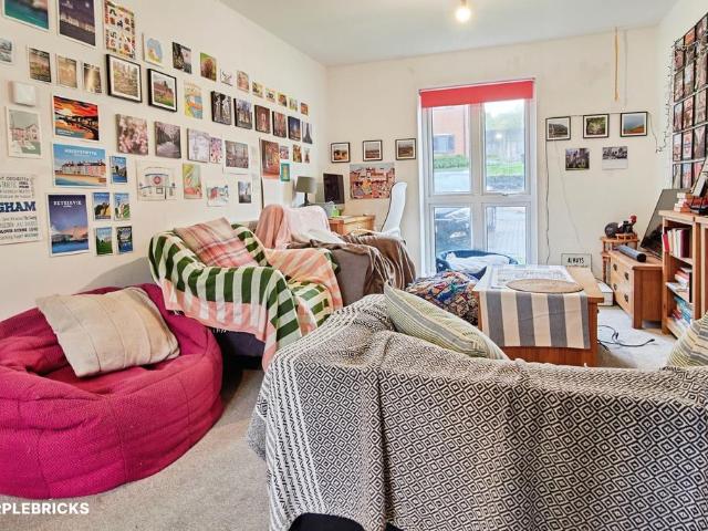 Flat for sale in Rednal, Birmingham
