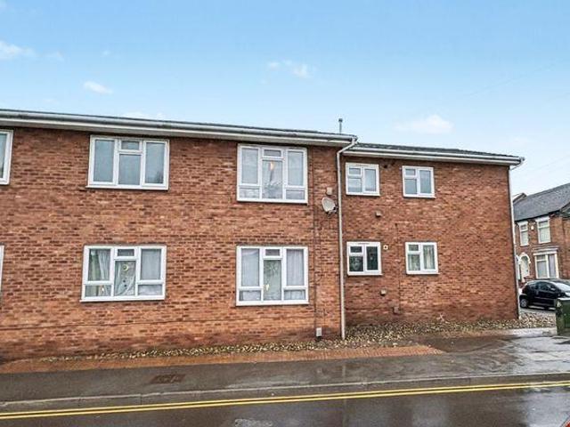Flat for sale in Brayford, Lincolnshire