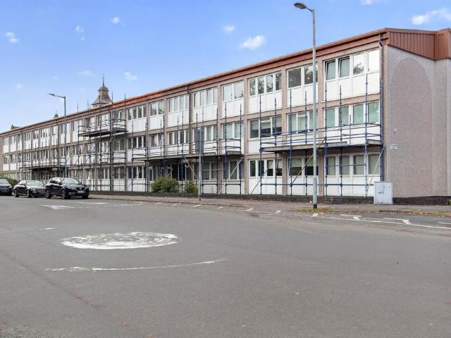 Flat for sale in Pollokshaws, Glasgow