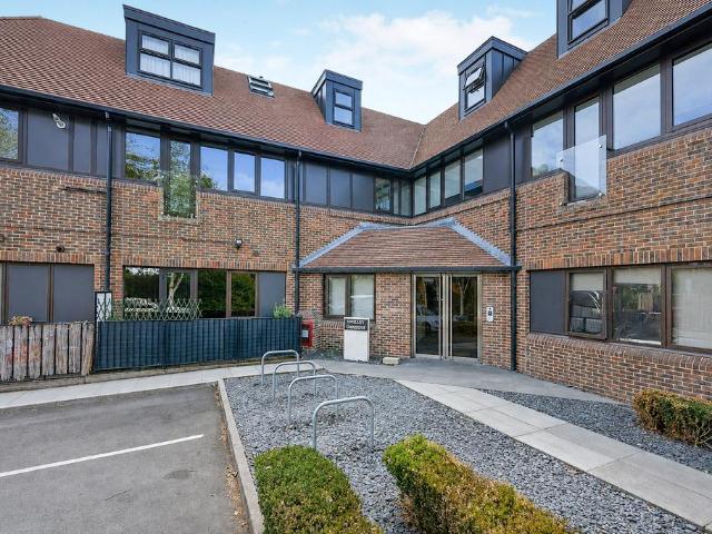 Flat for sale in Stokenchurch, Buckinghamshire