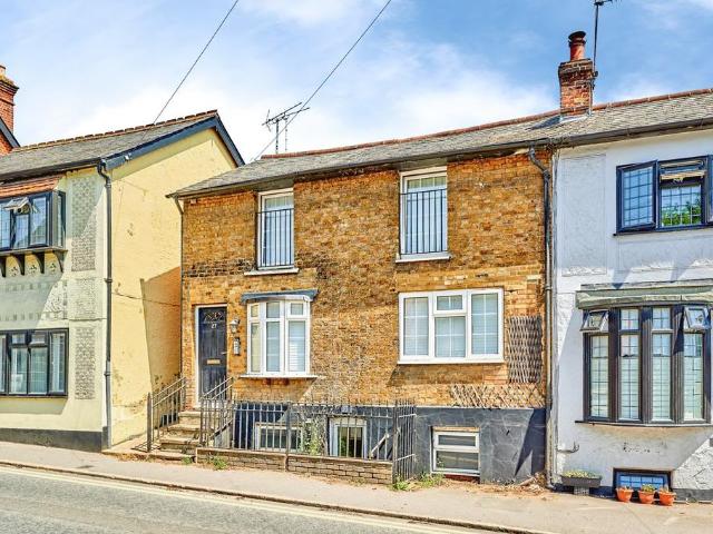 Flat for sale in Bentfield, Duton Hill