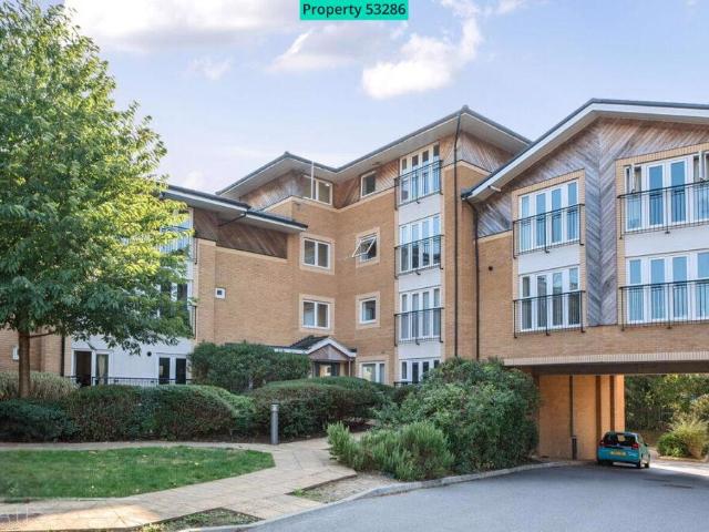 Flat for sale in Ardleigh Green, Greater London