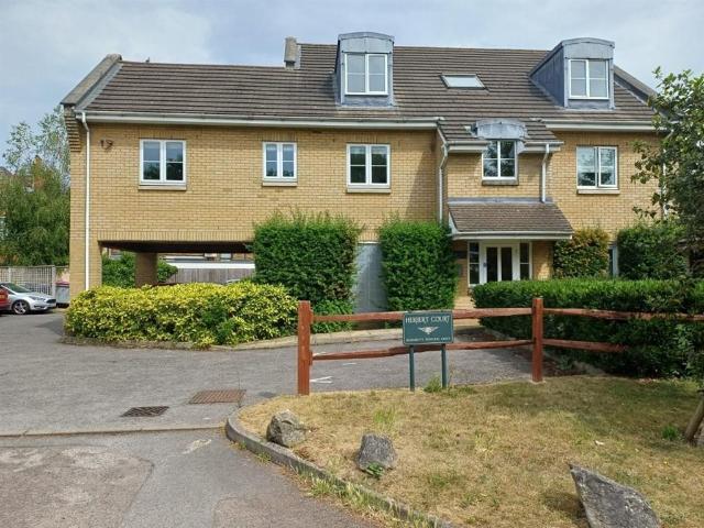 Flat for sale in Surbiton, Isle Of Man