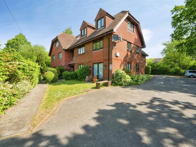 Flat for sale in Lordshill, City Of Southampton