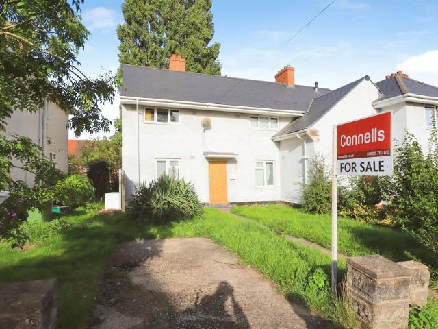 Flat for sale in Penn, Wolverhampton