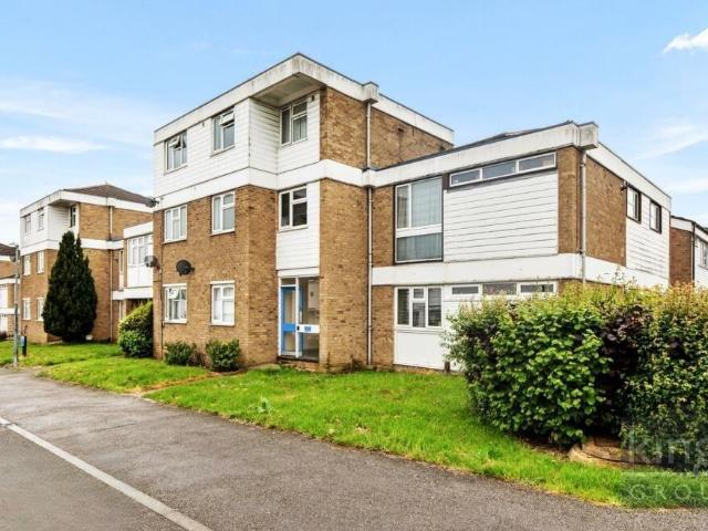 Flat for sale in Latton Bush, Harlow