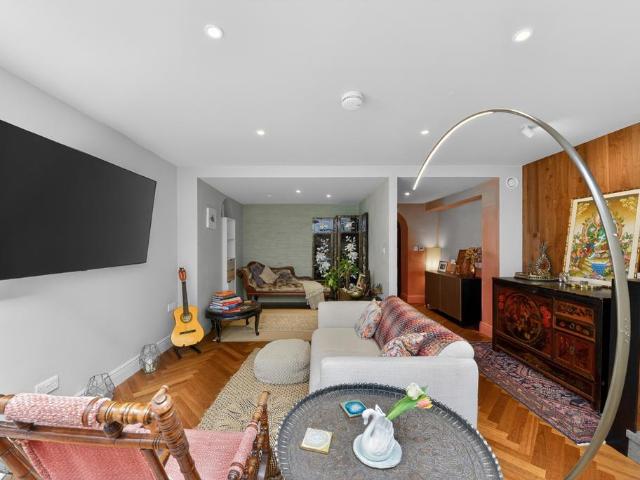 Flat for sale in Fitzrovia, Greater London