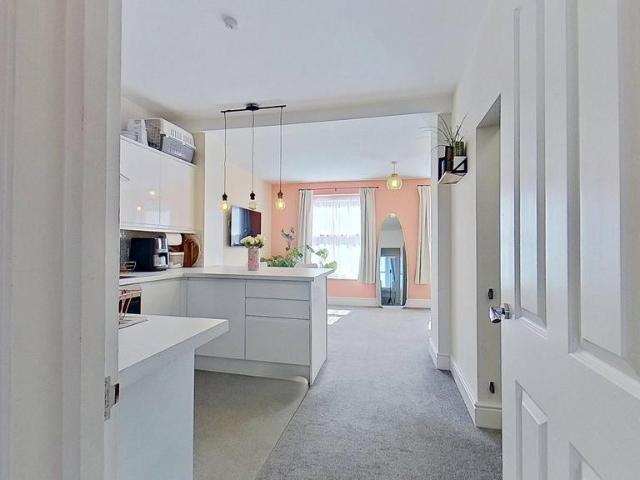 Flat for sale in Margate Old Town, Acol