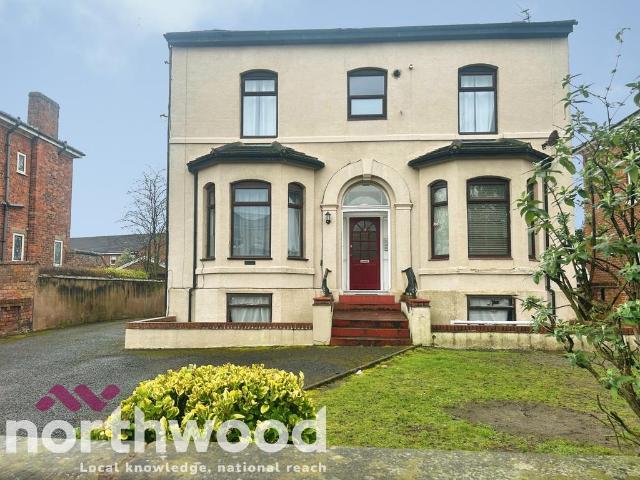 Flat for sale in Meols Cop, Southport