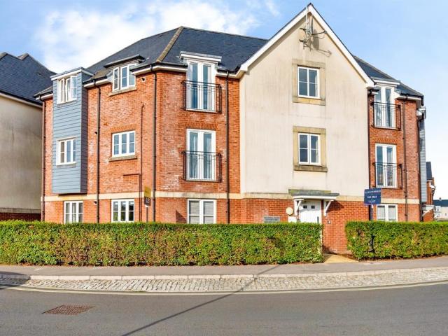Flat for sale in Barton Stacey, Hampshire