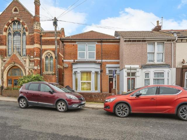 Flat for sale in Buckland, City Of Portsmouth