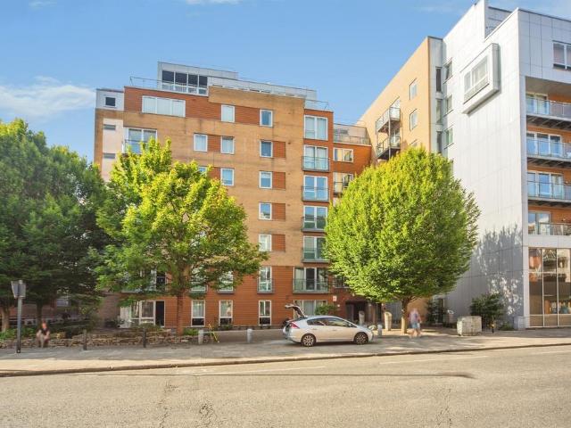 Flat for sale in St Mary's, City Of Southampton