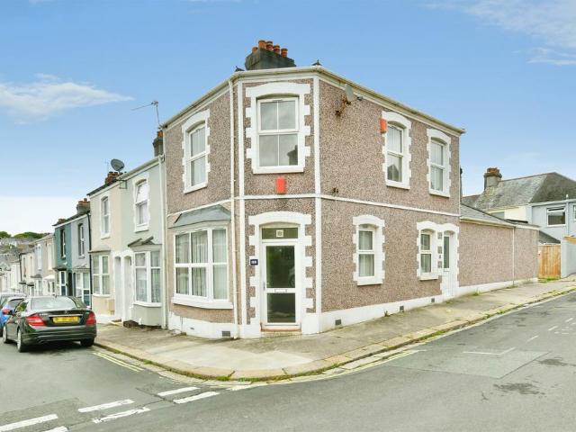 Flat for sale in Mount Wise