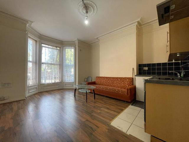 Flat for sale in Old Wharf, City Of Leicester