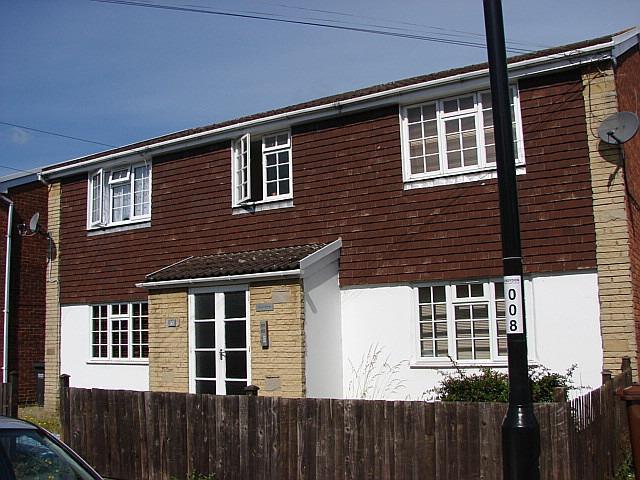 Flat for sale in London Borough of Croydon, South Norwood