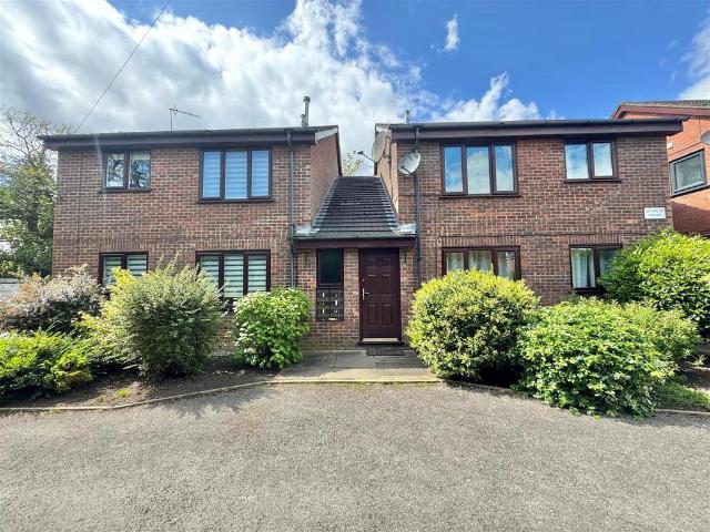 Flat for sale in Wilmslow