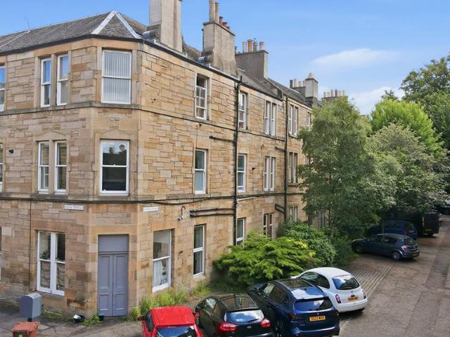 Flat for sale in Bruntsfield, Scotland