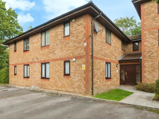 Flat for sale in Maybush, City Of Southampton