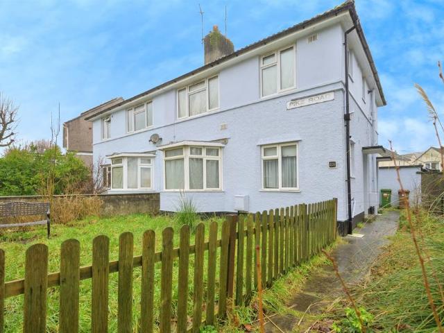 Flat for sale in Higher Compton, Mount Wise