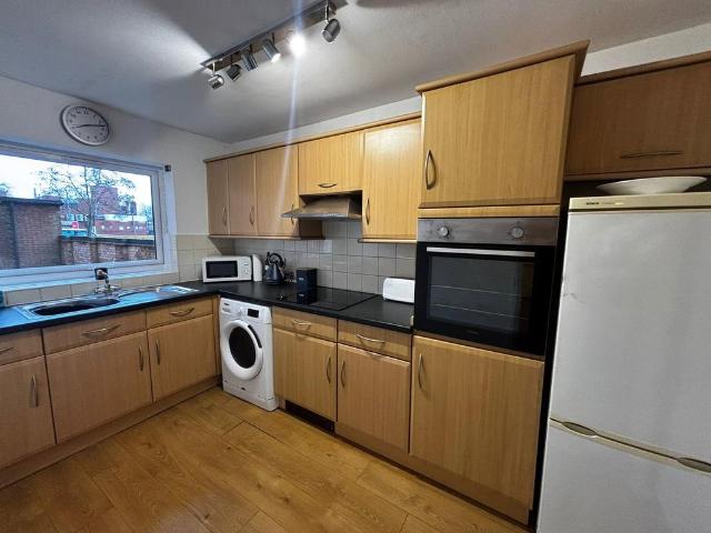 Flat for sale in Swanley, The Butts