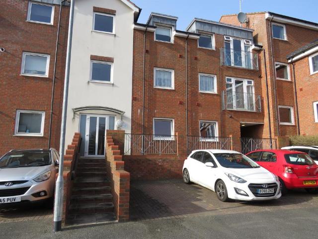 Flat for sale in Hatton Park, Wellingborough
