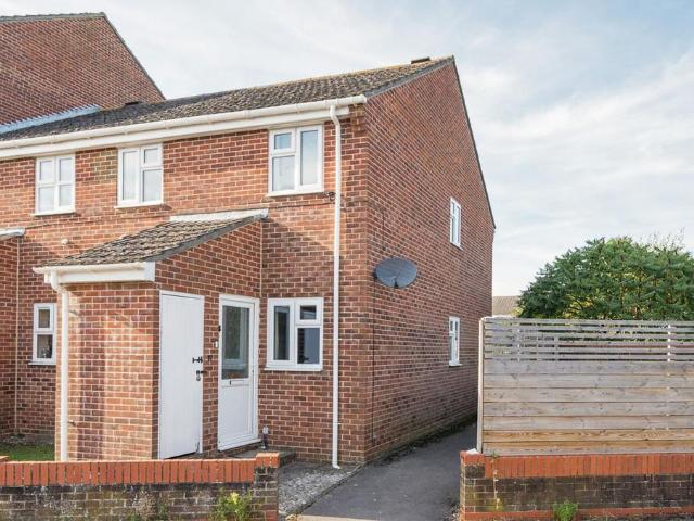 Flat for sale in Chichester, Littlecote