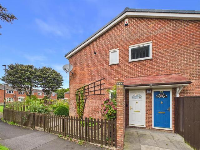 Flat for sale in New York, North Tyneside