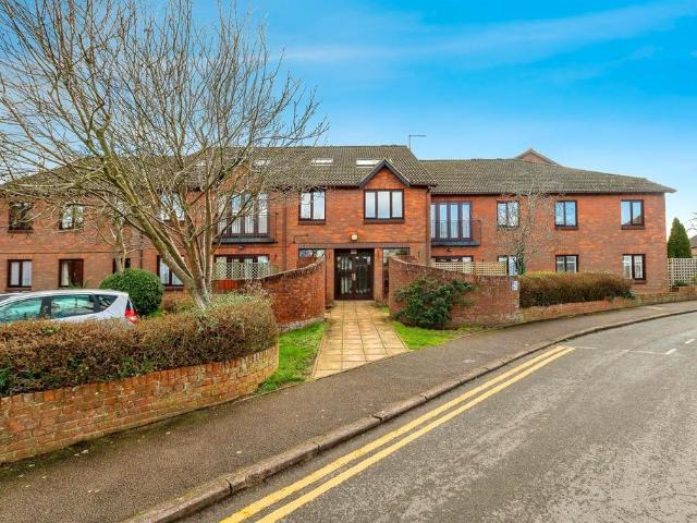 Flat for sale in St Albans, Five Acres