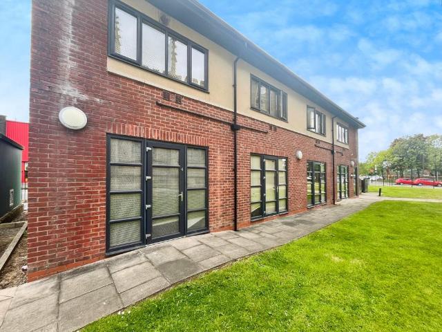 Flat for sale in Bolton, Springfield