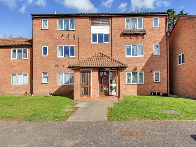 Flat for sale in Bedford