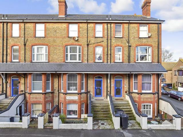 Flat for sale in Westgate-on-Sea, Acol