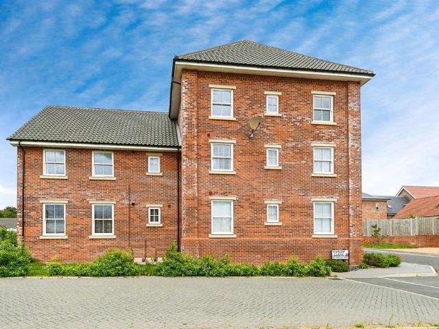 Flat for sale in Hunstanton, King's Lynn and West Norfolk