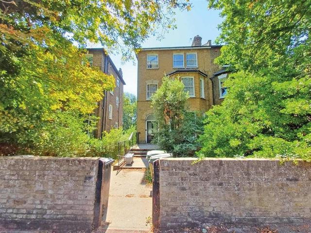 Flat for sale in London Borough of Lewisham, Greater London
