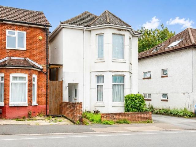 Flat for sale in Bitterne Park, City Of Southampton