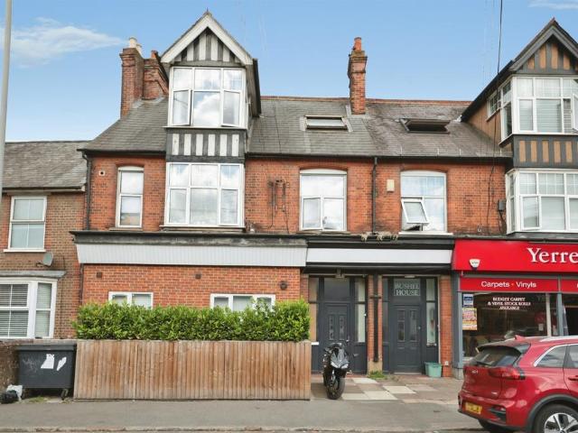 Flat for sale in Chesham