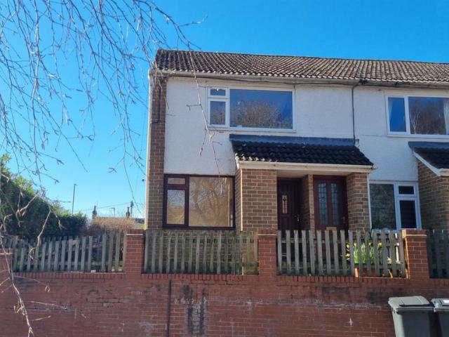 Flat for sale in Horsforth, West Yorkshire