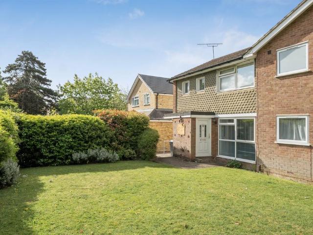 Flat for sale in Greater London