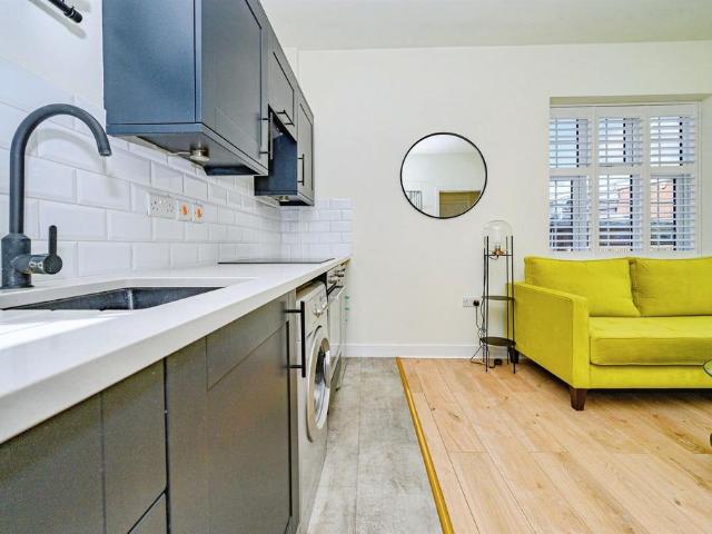 Flat for sale in Highfield, Pouchen End