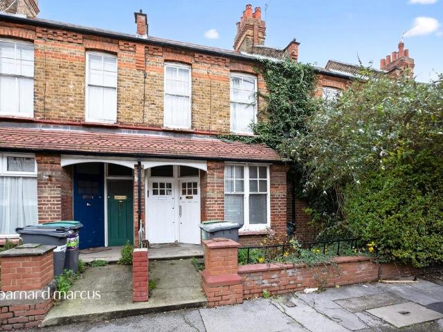 Flat for sale in Noel Park, Greater London