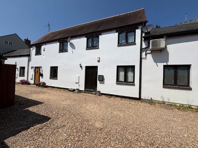 Flat for sale in Calverton End, Milton Keynes