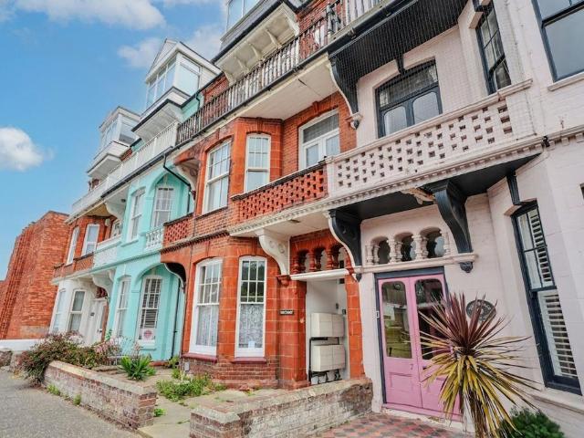 Flat for sale in Comers, Norfolk