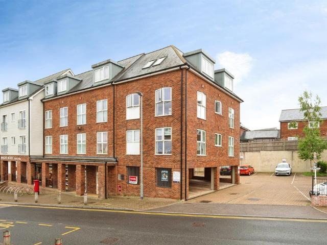 Flat for sale in Sherwood, Sandown Park