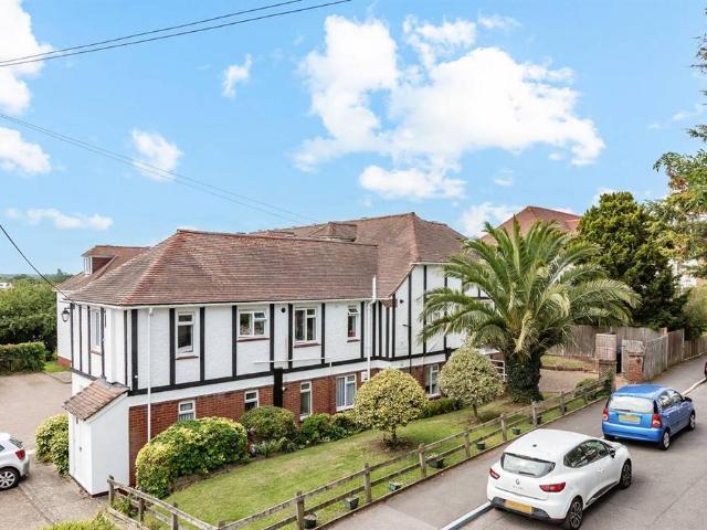 Flat for sale in Kingsdown Park, The Bridge