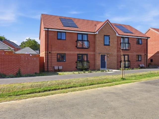 Flat for sale in Eastbridge, Suffolk