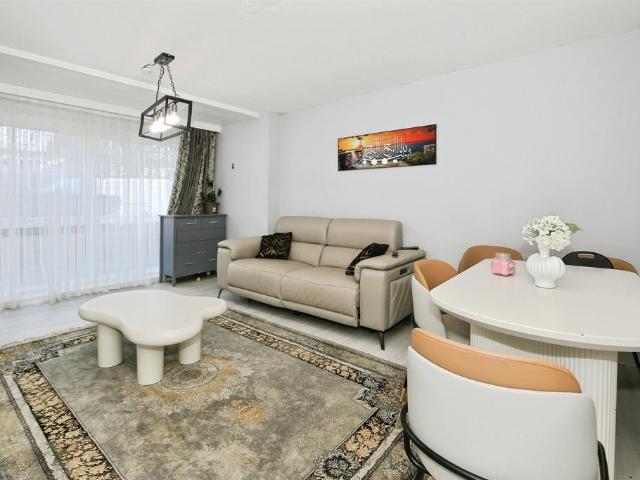 Flat for sale in Peterborough